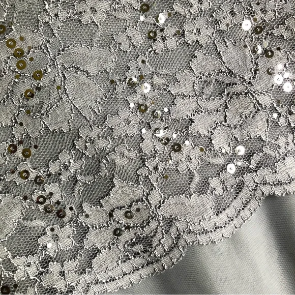 CACHET GOWN - Picture 7 of 7